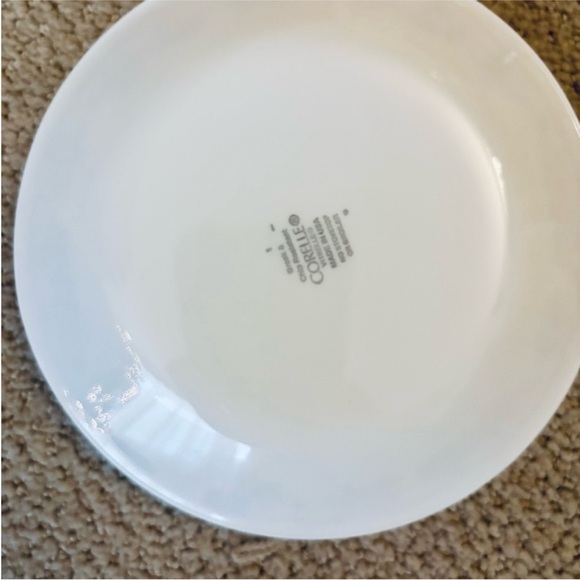 NWOT Corelle Holly Days 6 3/4 in Plates - Picture 2 of 2
